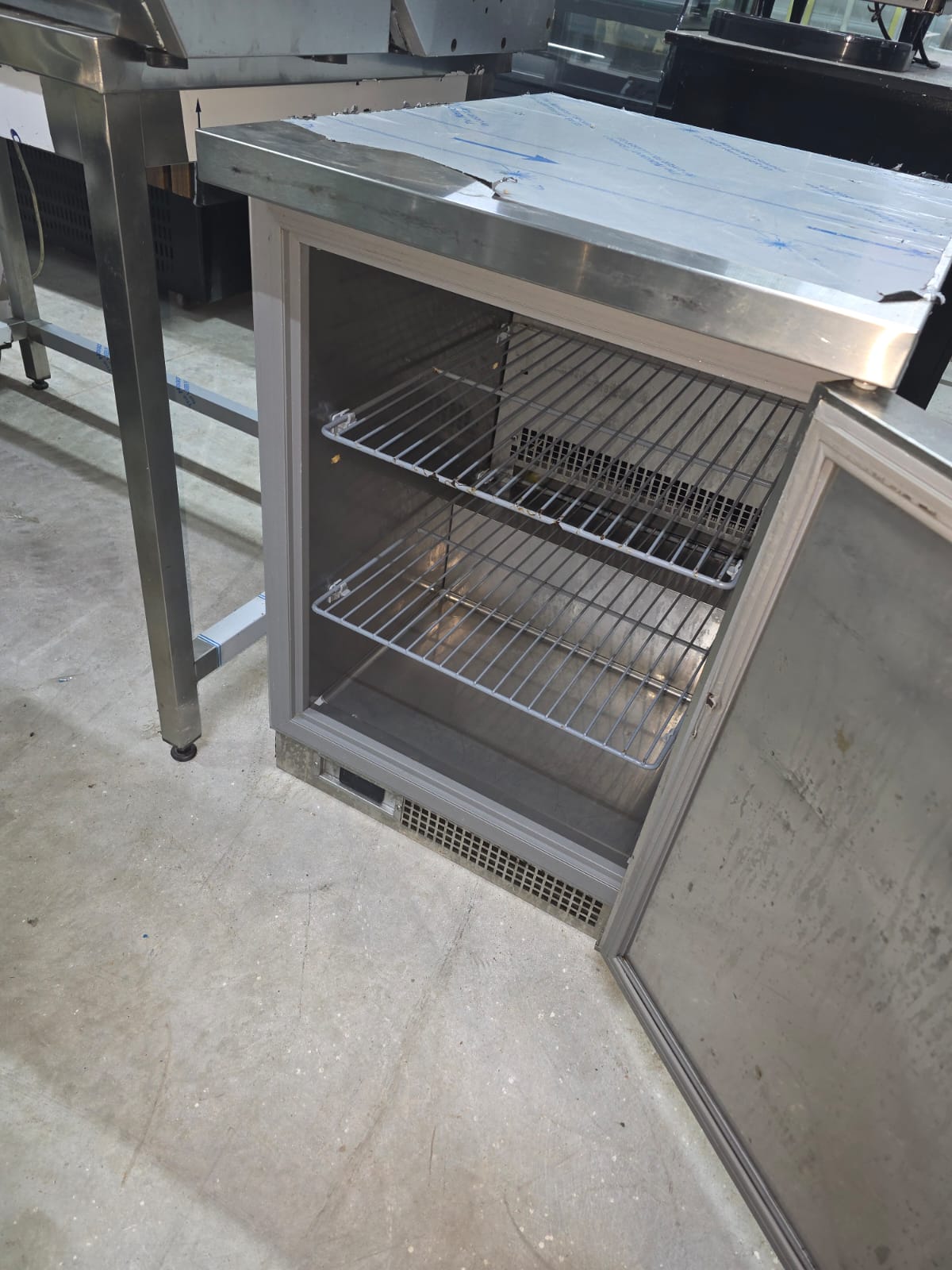Bardak Soğutucu Dolap 60x70x85cm (1) Bardak Soğutucu Dolap 60x70x85cm - Görsel 1